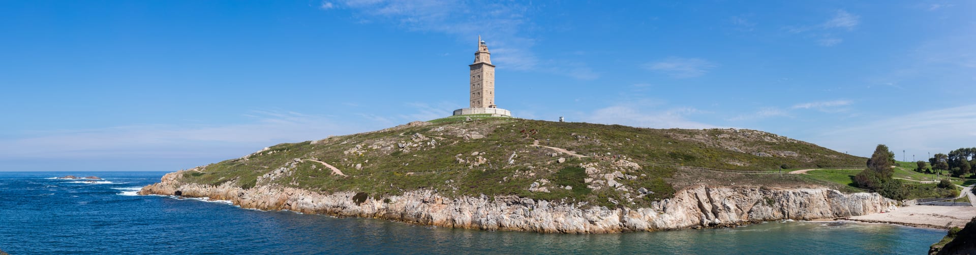Tower of Hercules and Atlantic coastline at La Coruña, Galicia — panoramic view